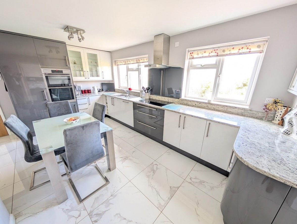 Jubilee Drive, Thornbury, Bristol