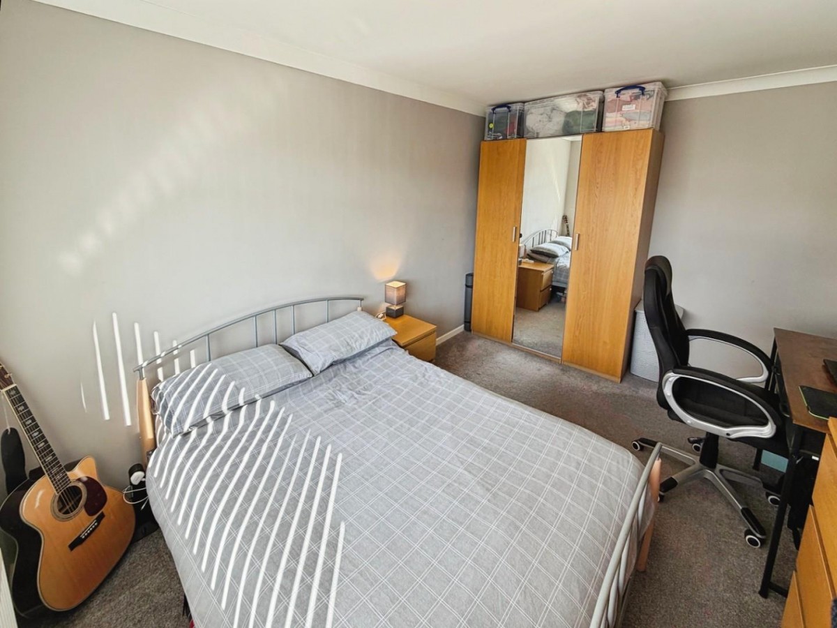 Eagle Lane, Little Sutton, Cheshire, CH66 1RZ
