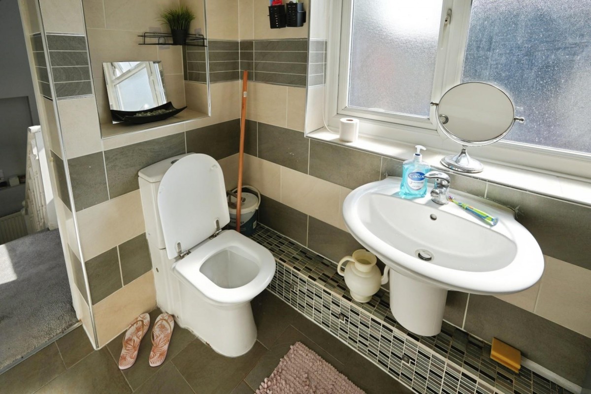 Tarvin Road, Cheadle