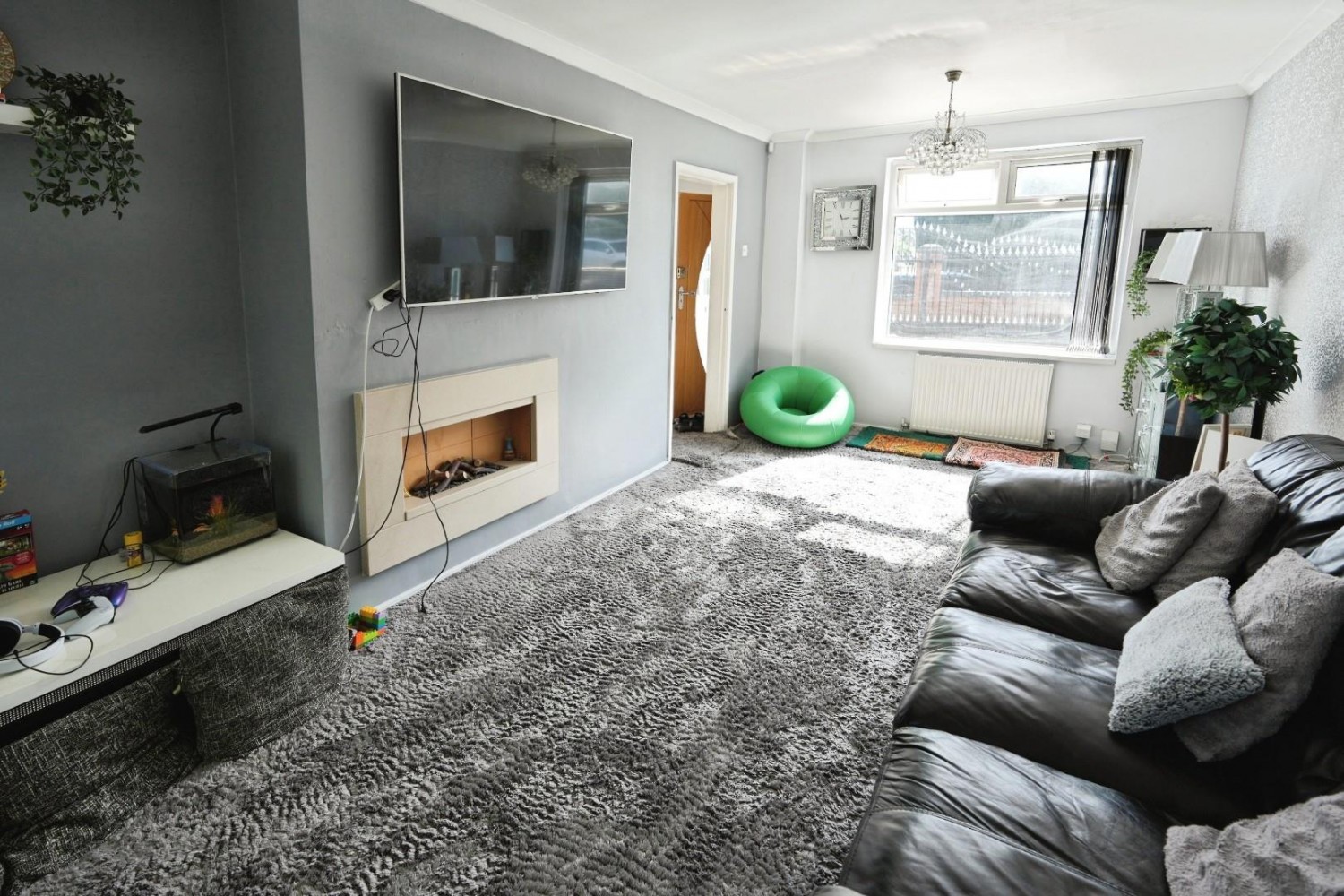 Tarvin Road, Cheadle