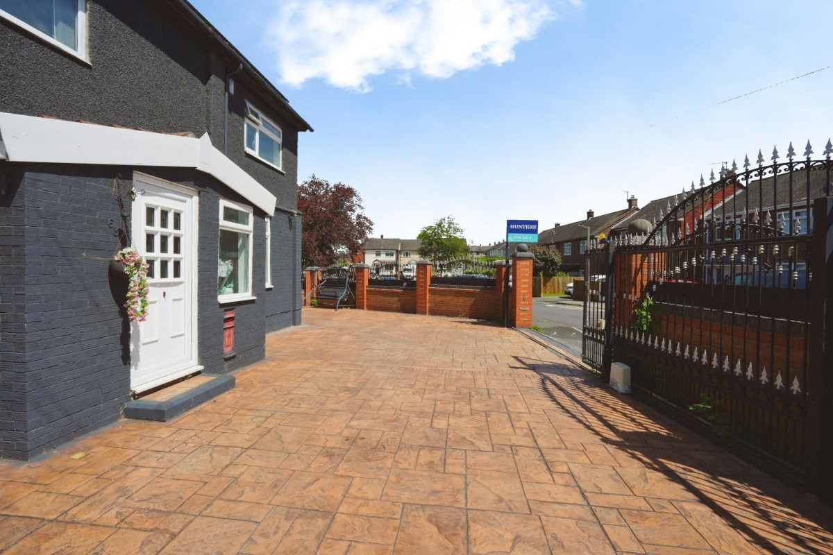 Tarvin Road, Cheadle