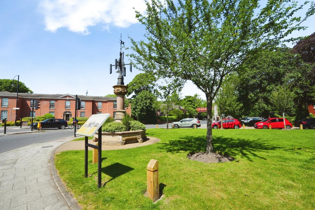 Tarvin Road, Cheadle
