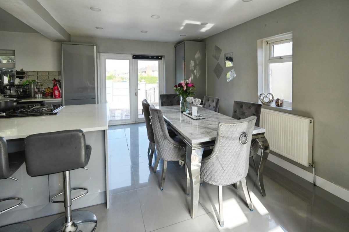 Tarvin Road, Cheadle