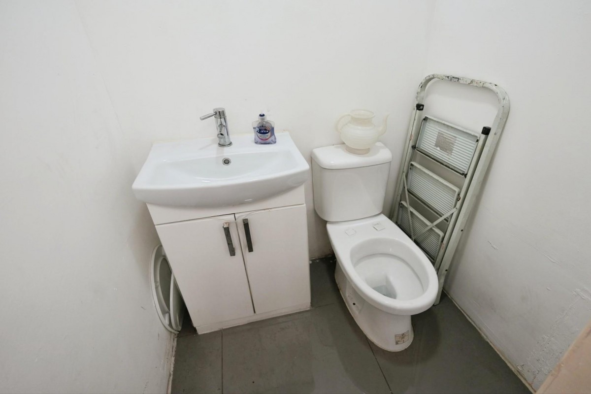 Tarvin Road, Cheadle