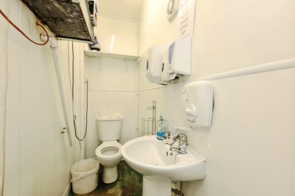 Chesterfield Road, Woodseats, Sheffield, S8 0SE