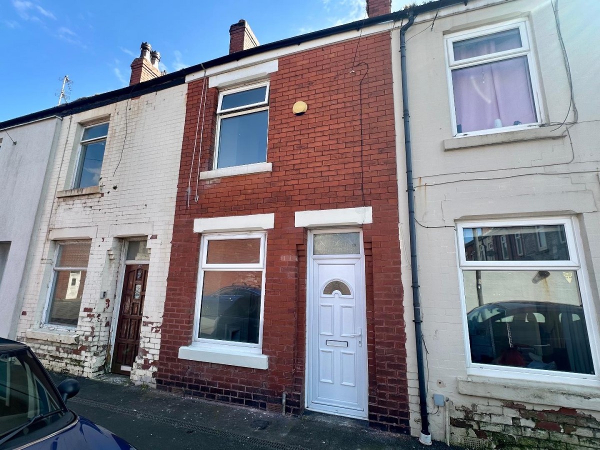 Aintree Road, Blackpool, FY4 3BD