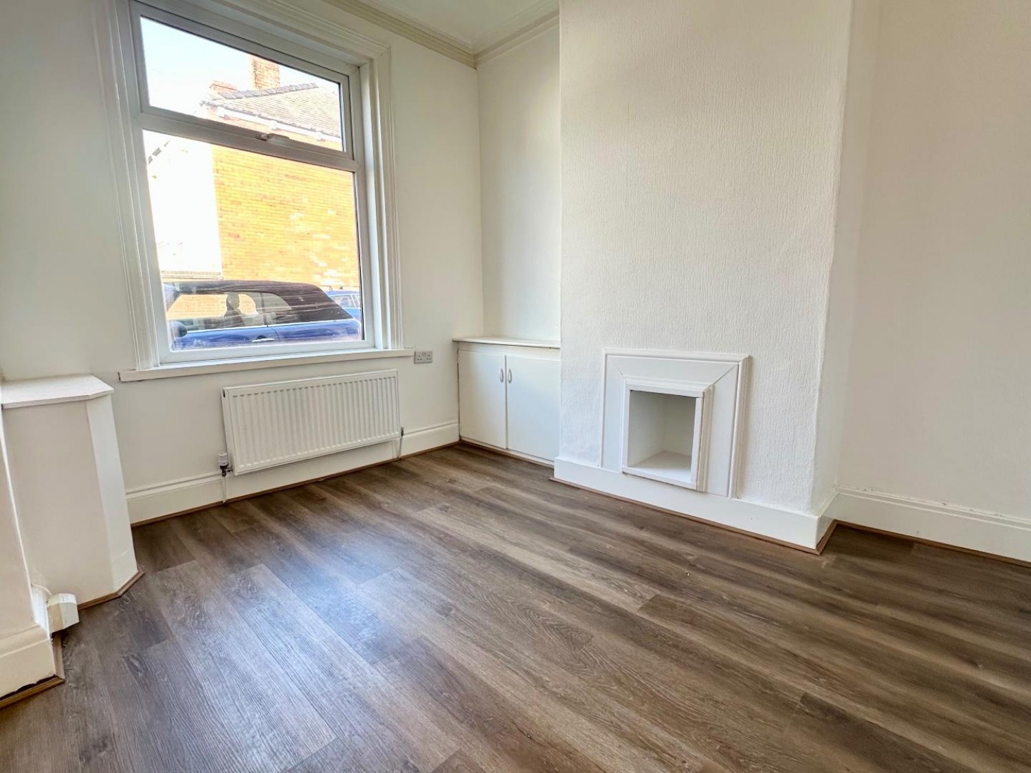 Aintree Road, Blackpool, FY4 3BD