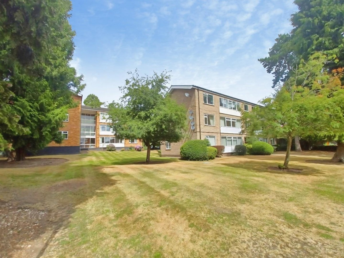 Manor Court, Dorridge, B93 8DU