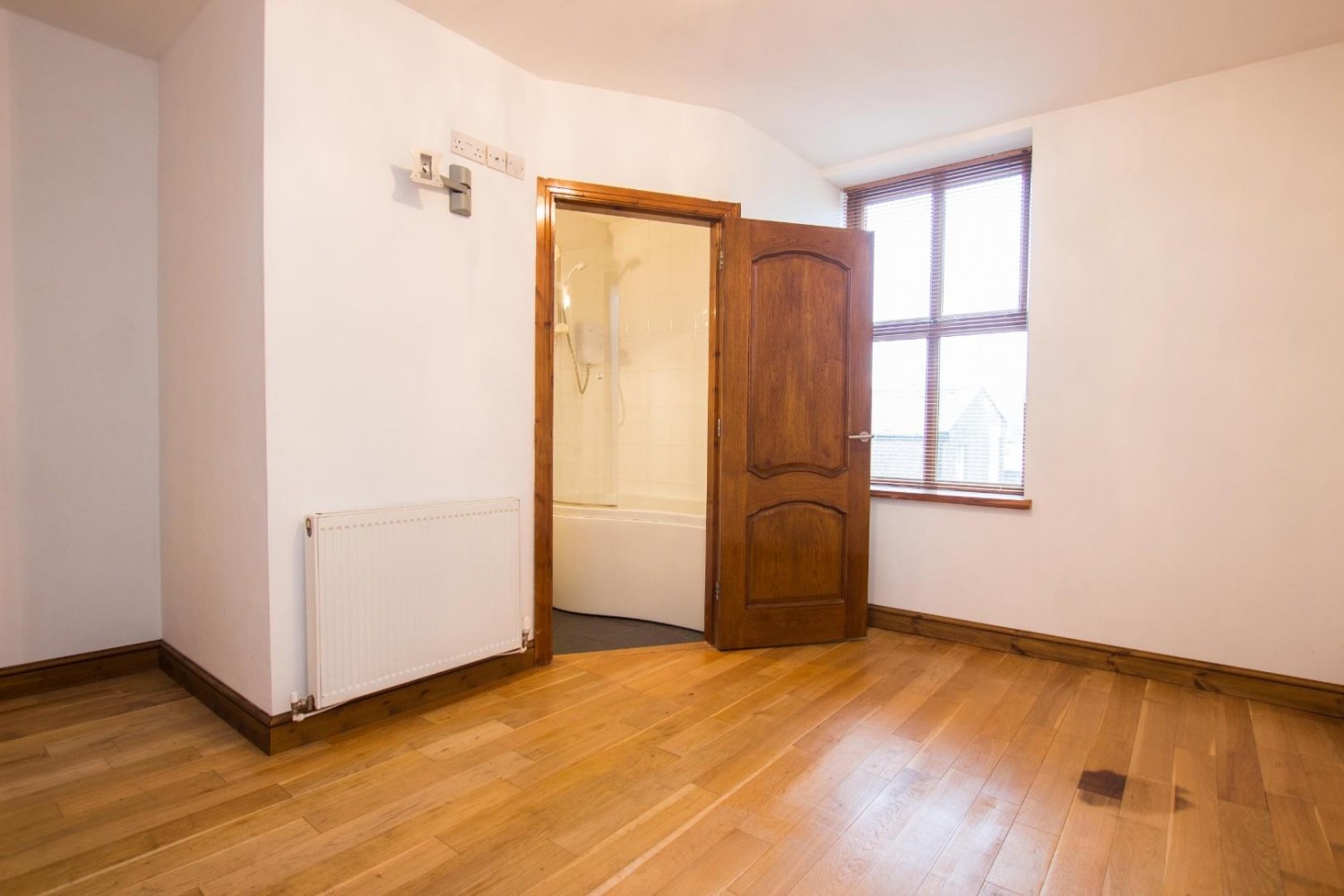 Graham Street, Hoddlesden, BB3 3ND