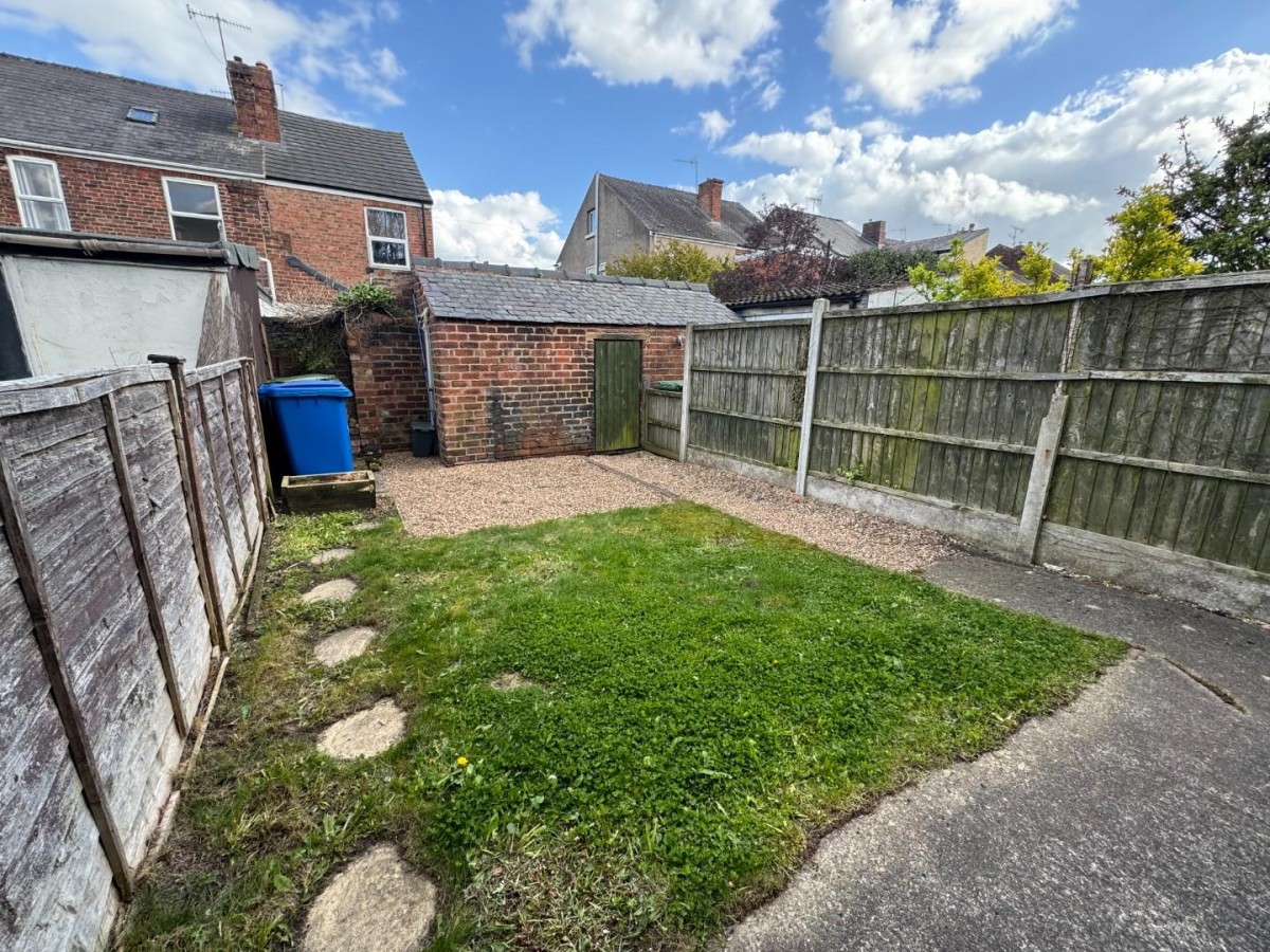 New Hall Road, Brampton, Chesterfield, S40 1HE