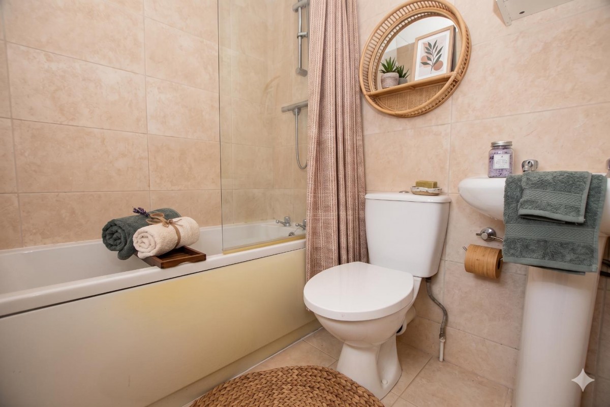 New Hall Road, Brampton, Chesterfield, S40 1HE