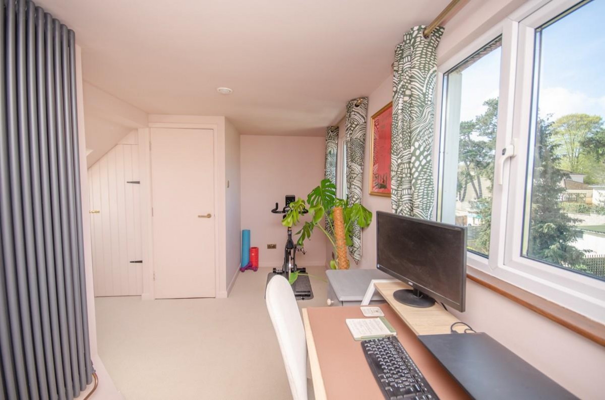 Almond Way, Downend, Bristol, BS16 5QL