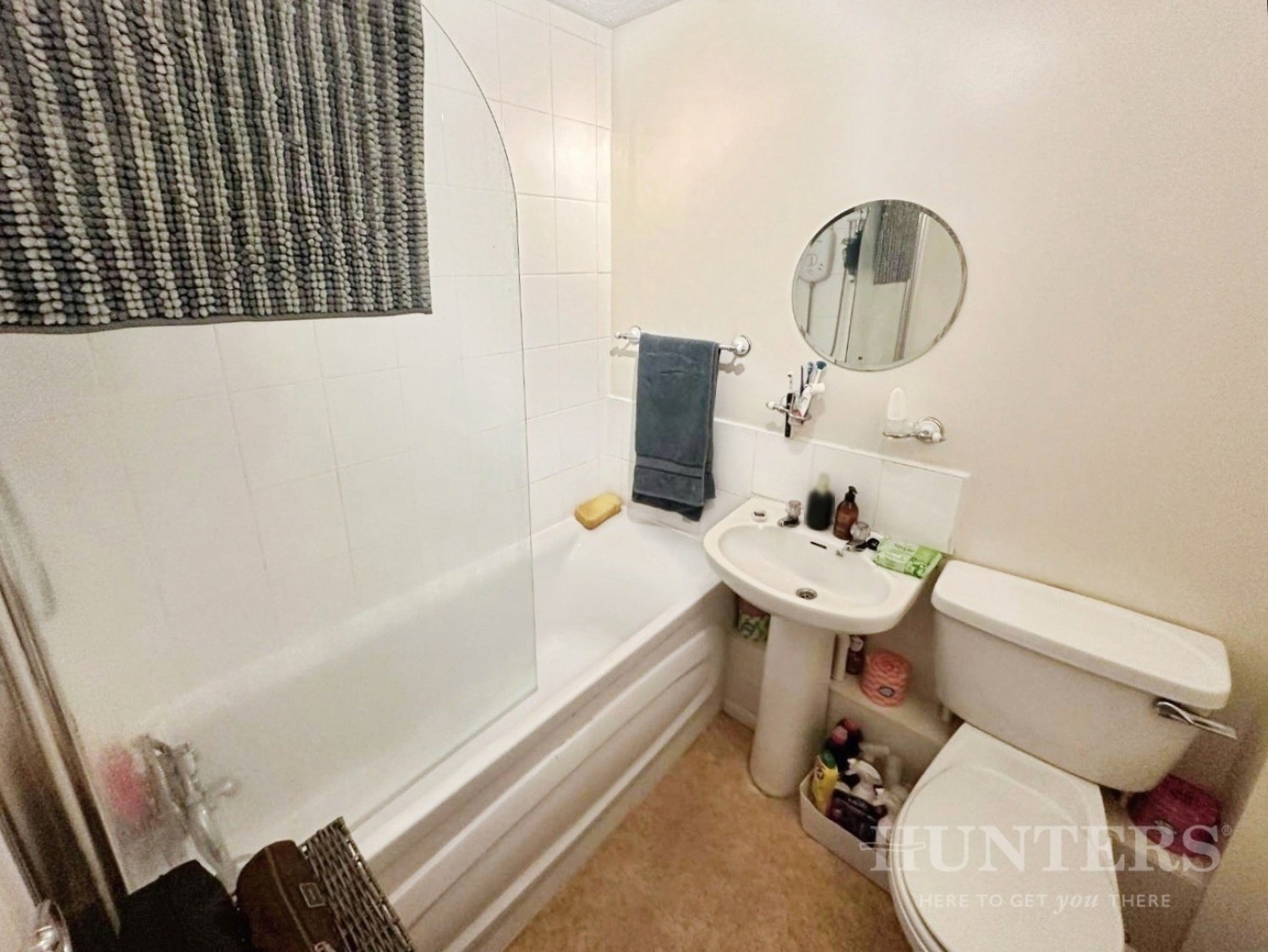 Rossignol Gardens, Carshalton, SM5 2ED