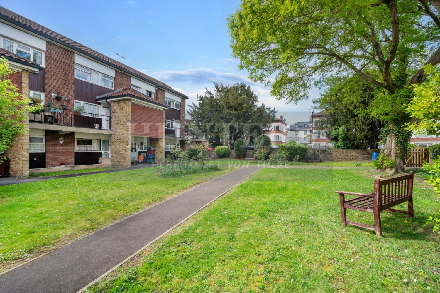 Manor Vale, Brentford