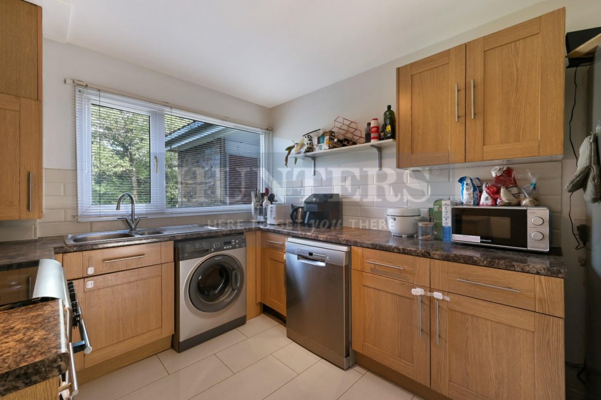 Manor Vale, Brentford