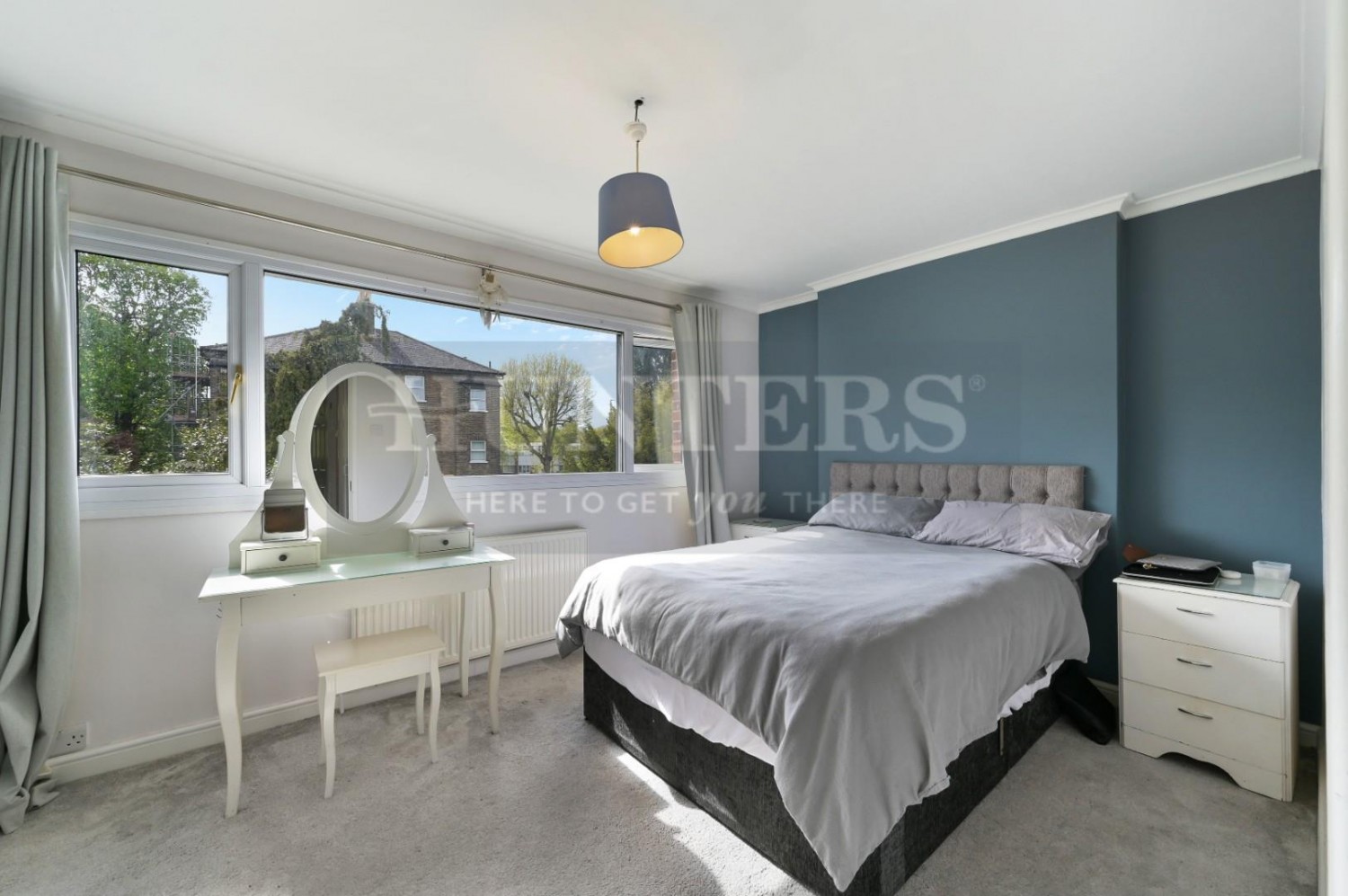 Manor Vale, Brentford