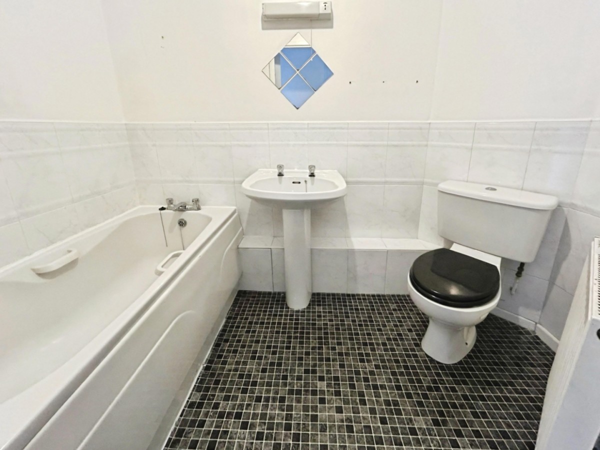 Lawnwood Drive, Goldthorpe, Rotherham, S63 9GD