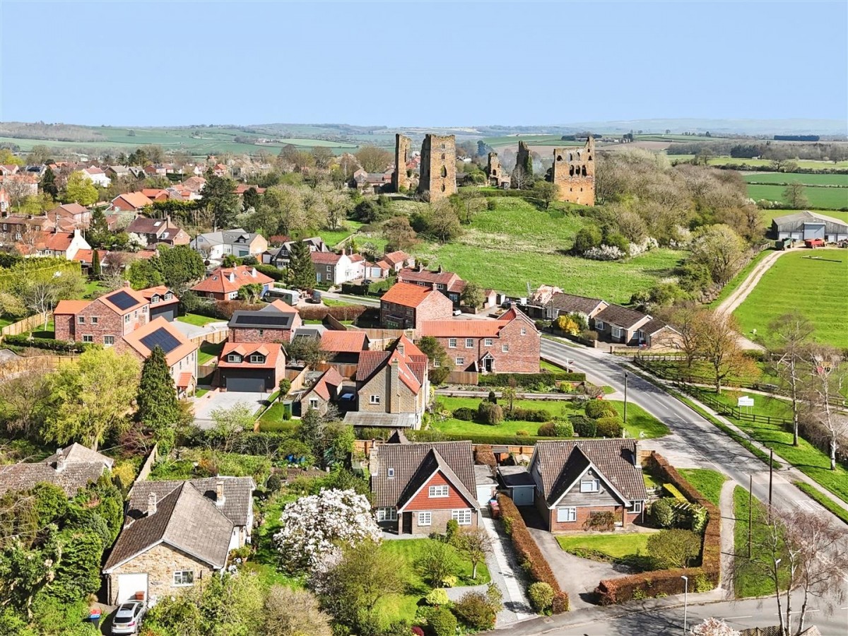 Castleside, Sheriff Hutton, York