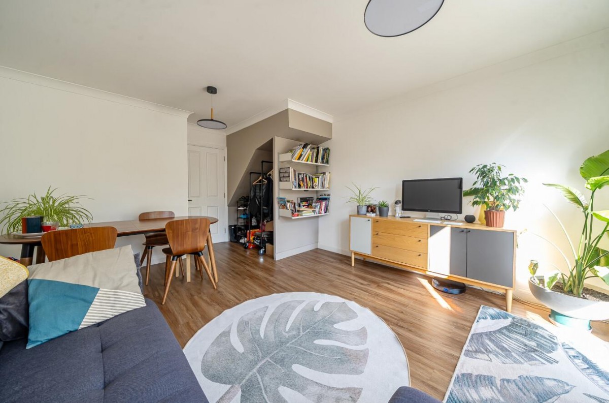 Silver Birch Close, London, SE6 4RS