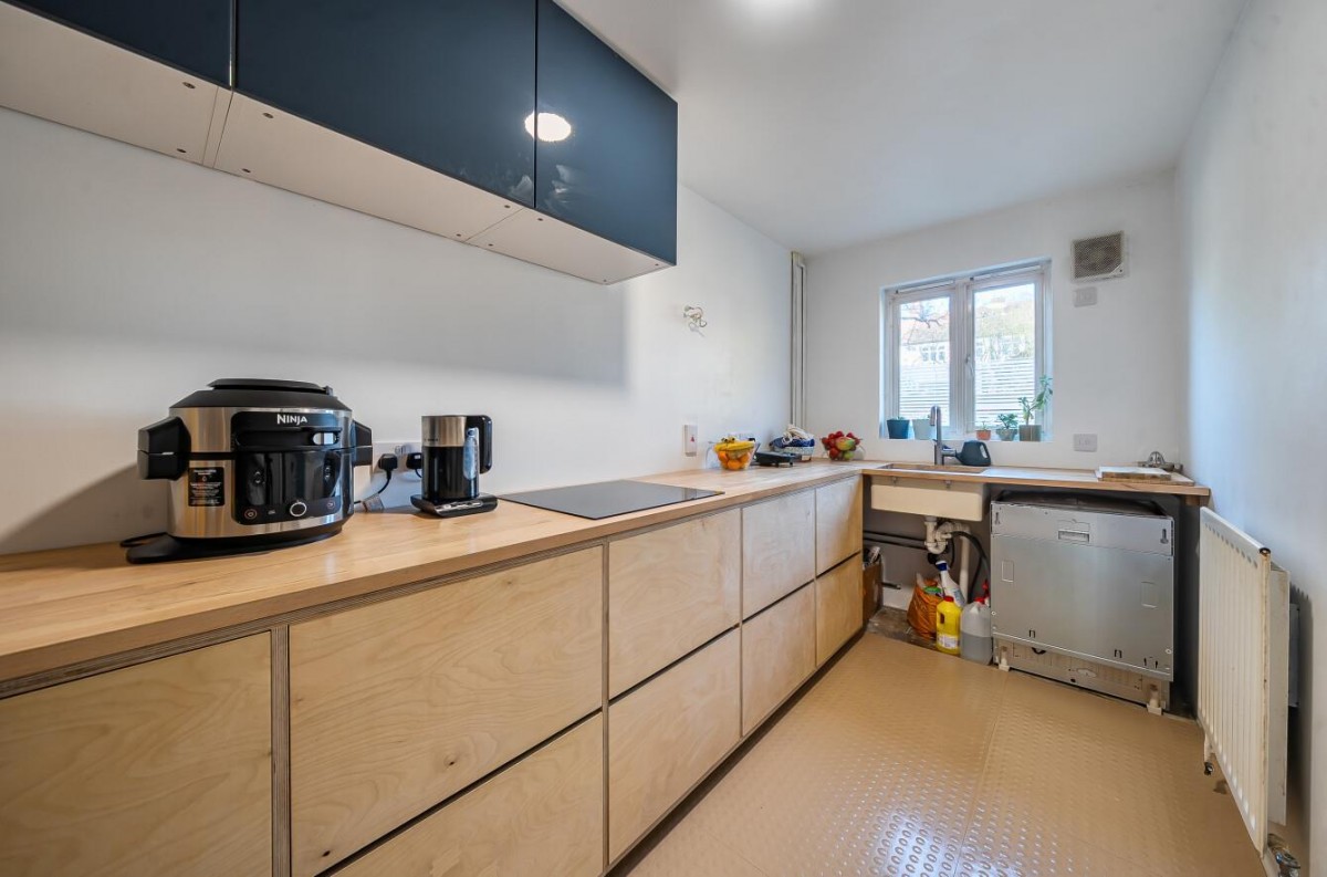 Silver Birch Close, London, SE6 4RS