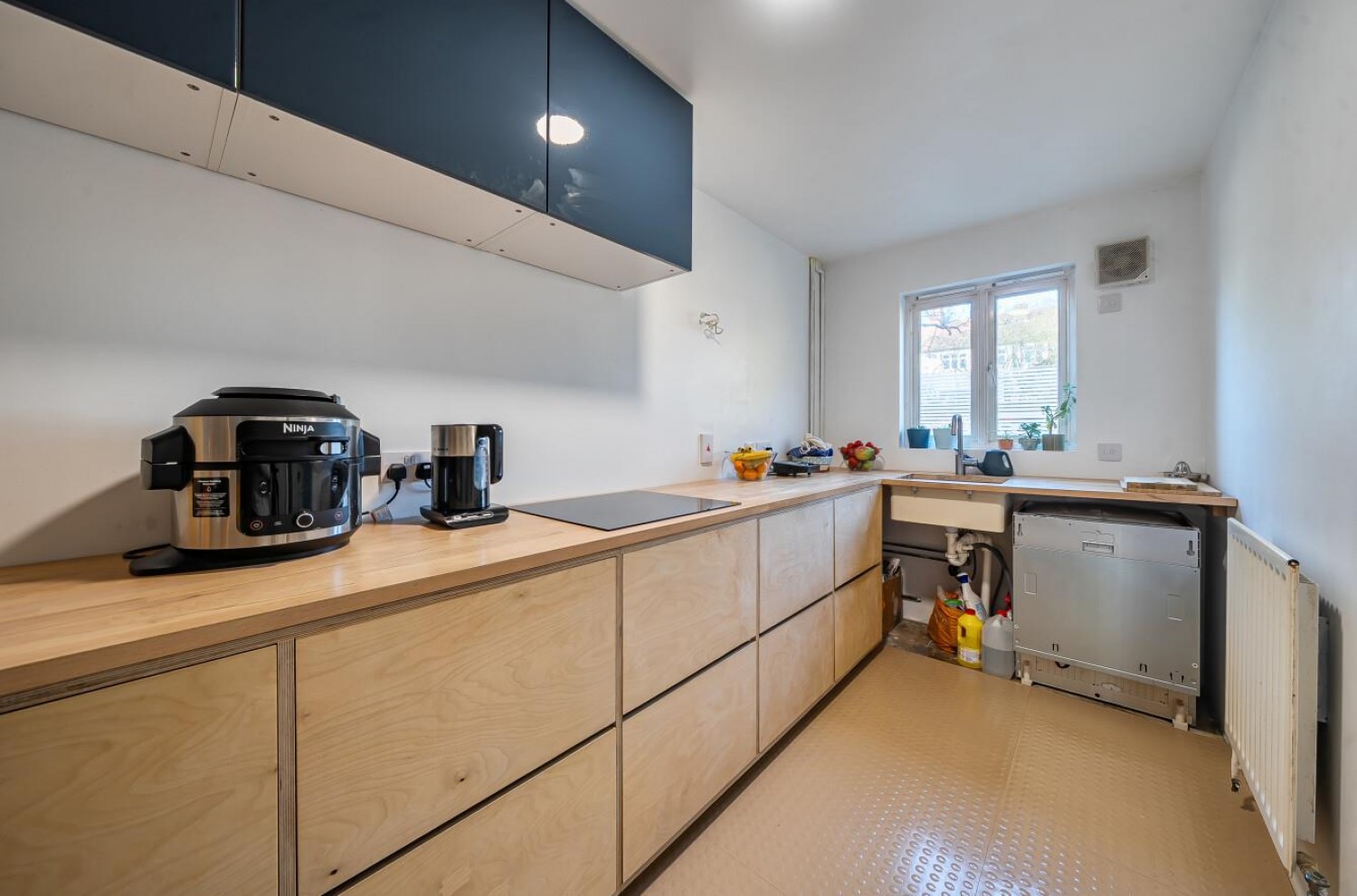 Silver Birch Close, London, SE6 4RS