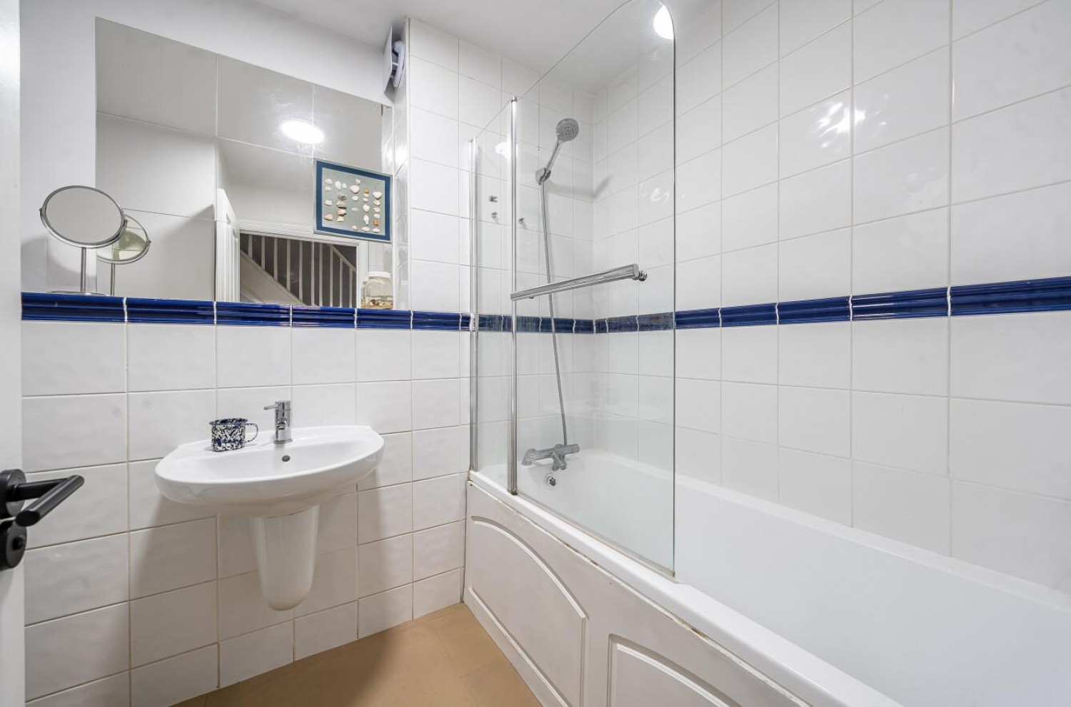 Silver Birch Close, London, SE6 4RS