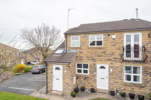 Queens Drive, Off Cemetery Road, Pudsey, LS28 7HL