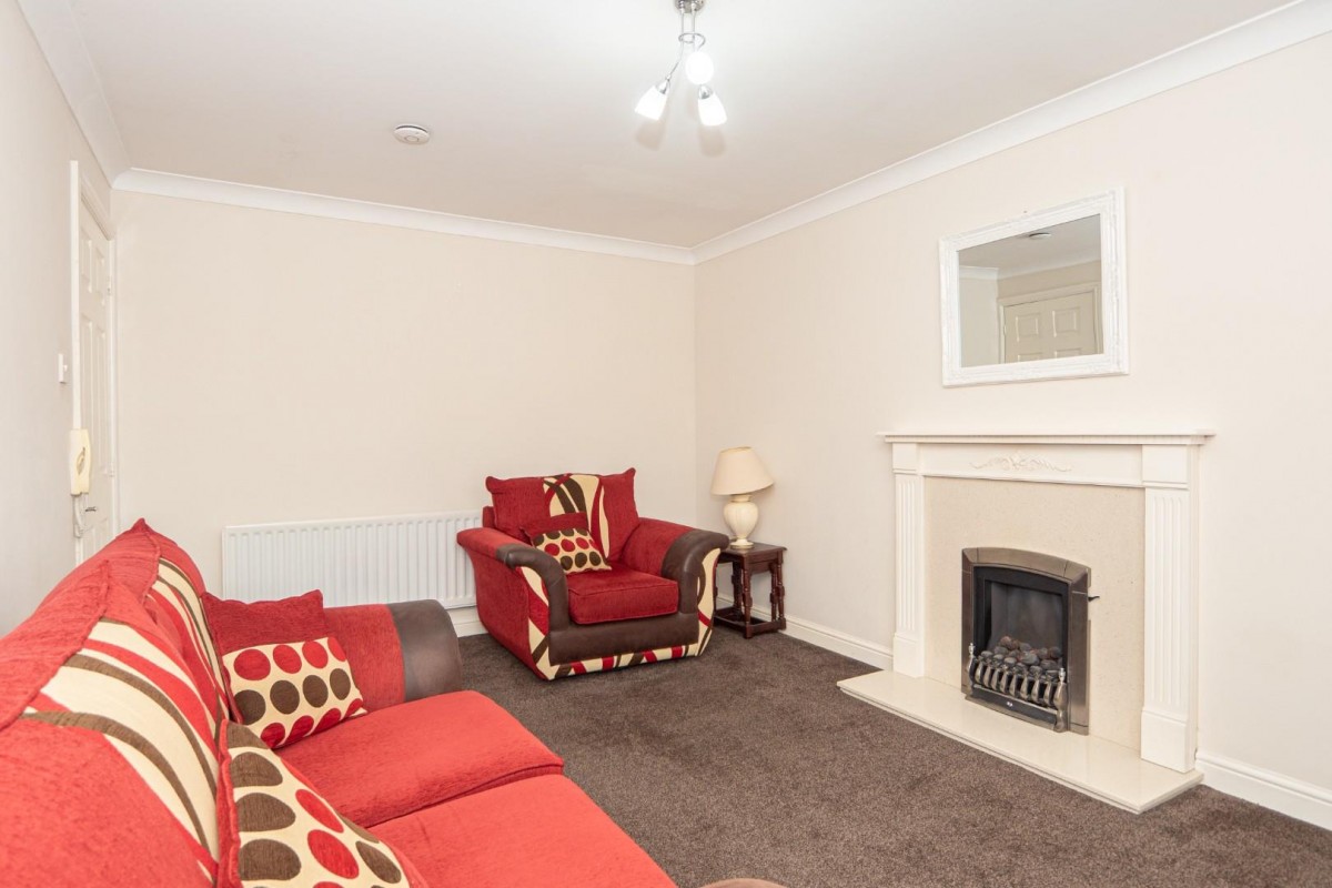 Queens Drive, Off Cemetery Road, Pudsey, LS28 7HL