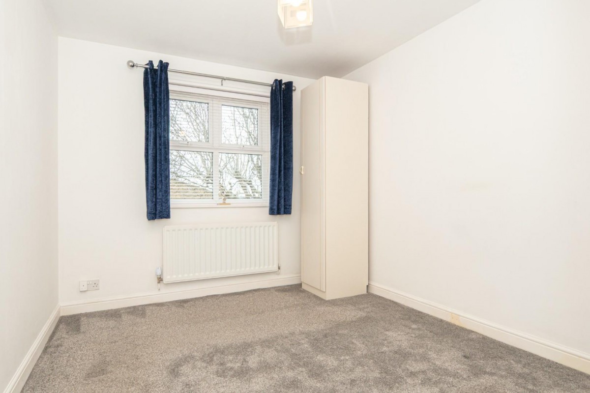 Queens Drive, Off Cemetery Road, Pudsey, LS28 7HL