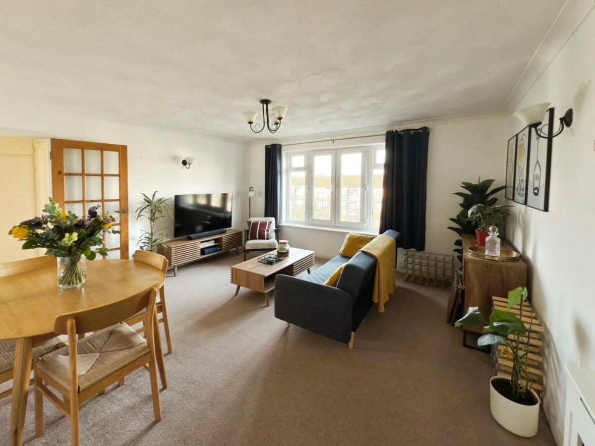 Addiscombe Road, Croydon, CR0 5PD