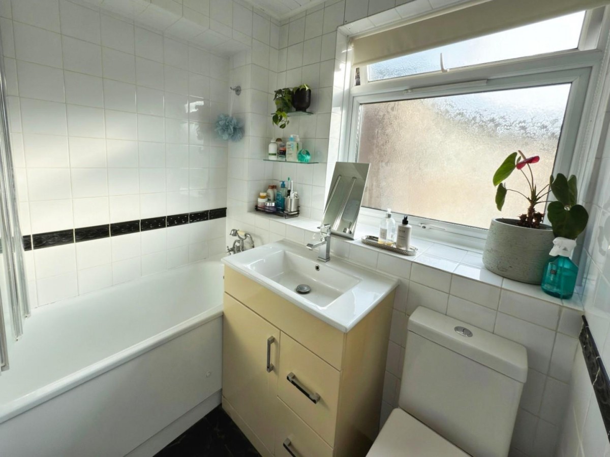 Addiscombe Road, Croydon, CR0 5PD