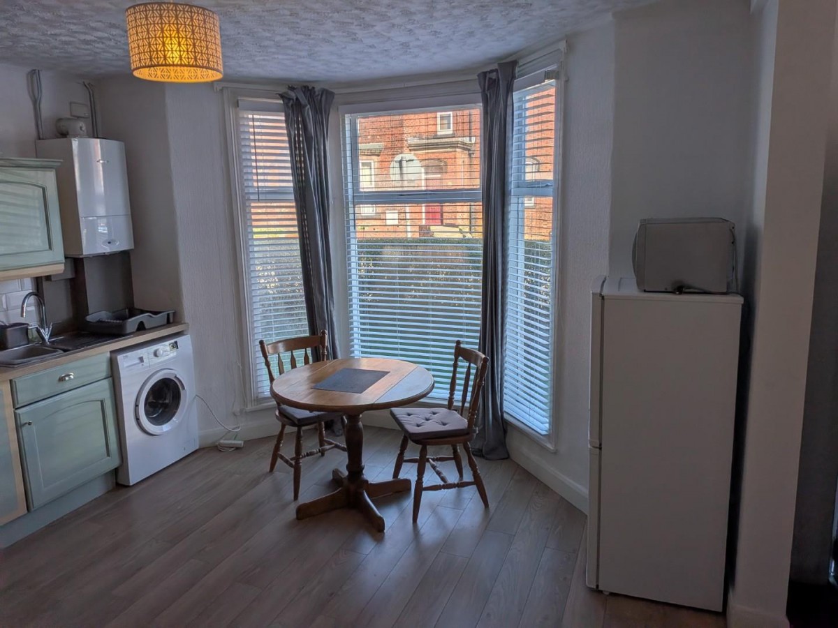 Cross Street, Chesterfield