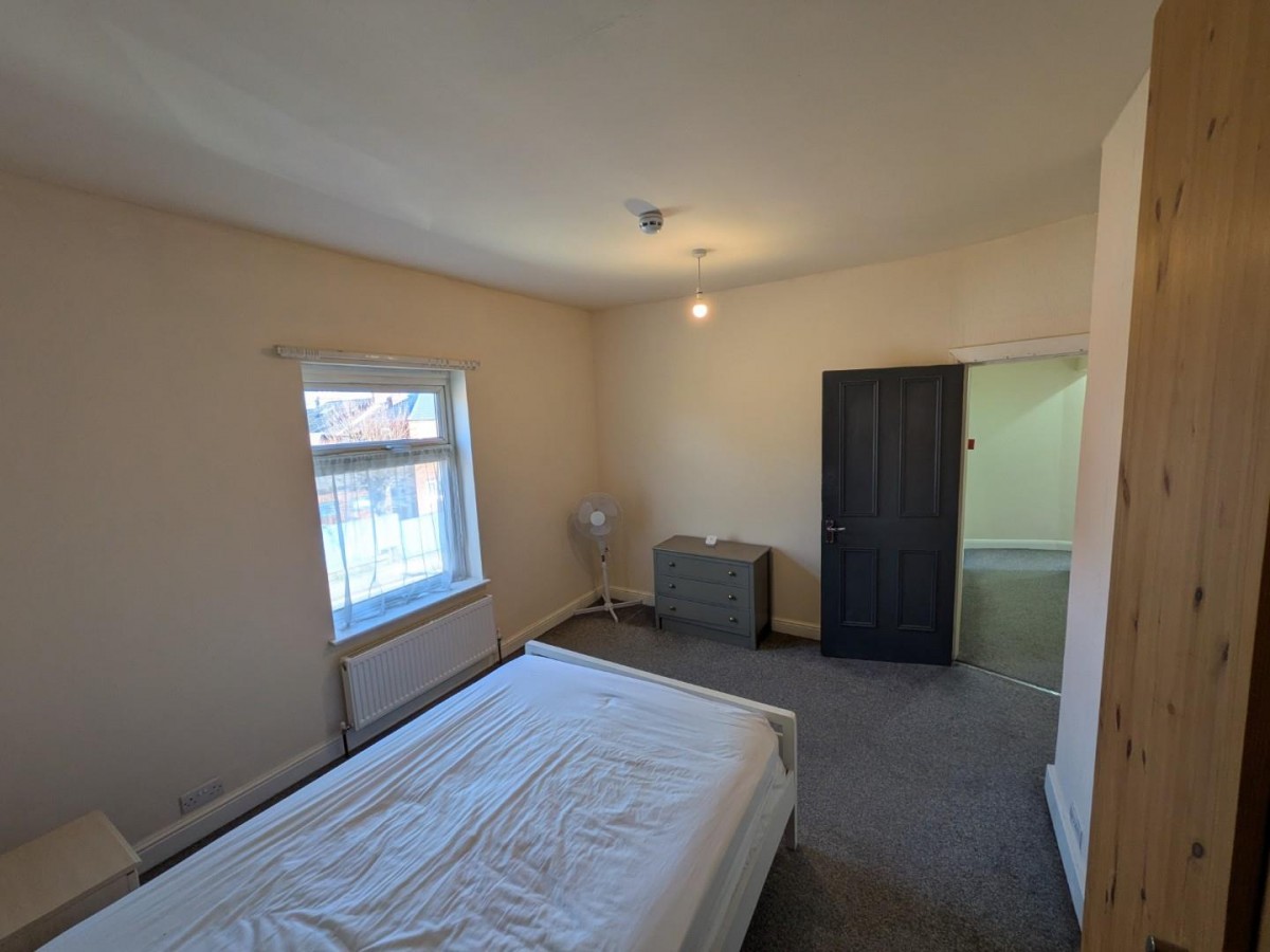 Cross Street, Chesterfield