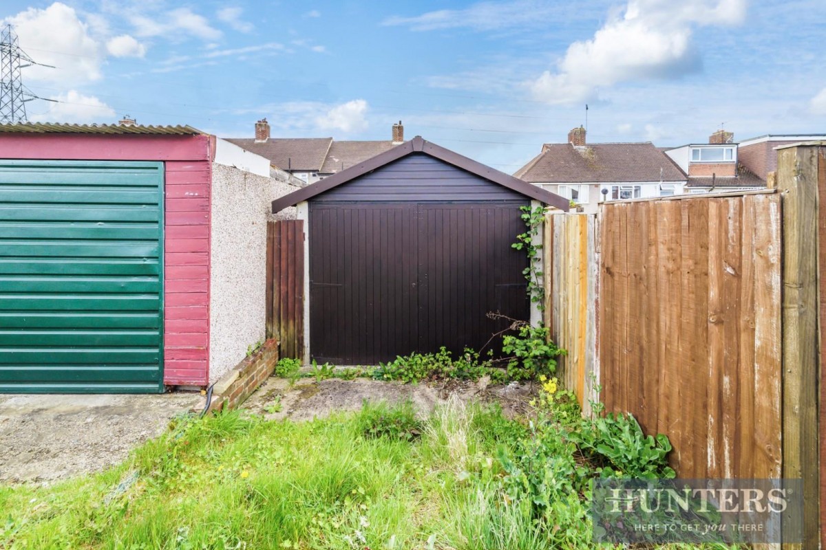 Lynmouth Avenue, Morden