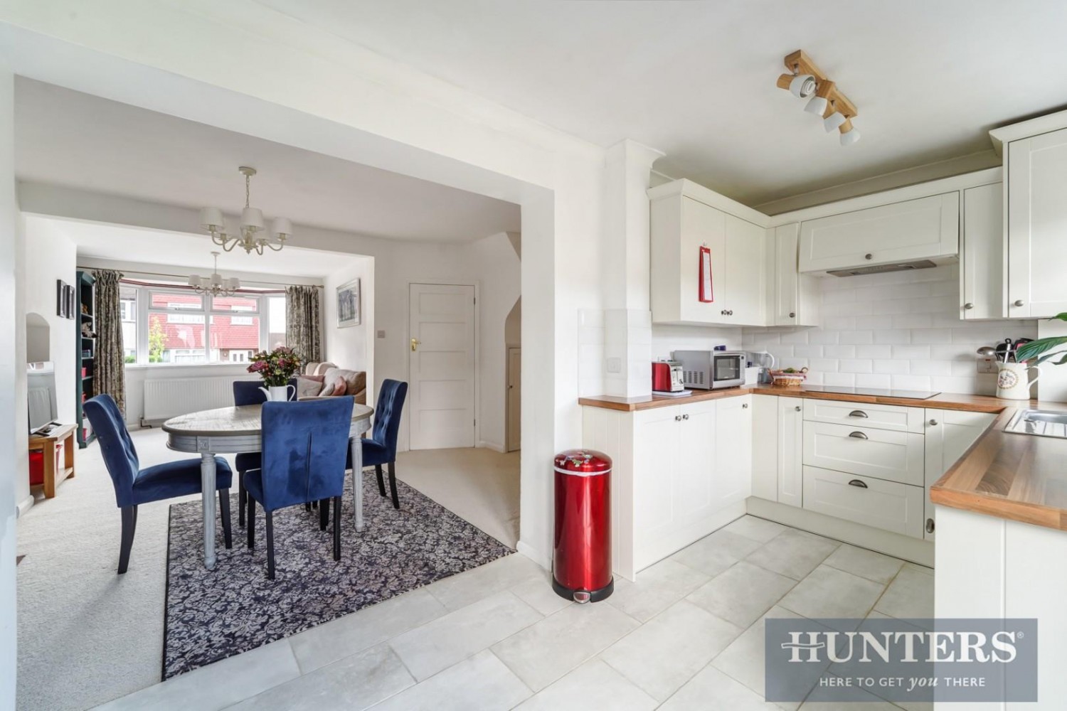 Lynmouth Avenue, Morden