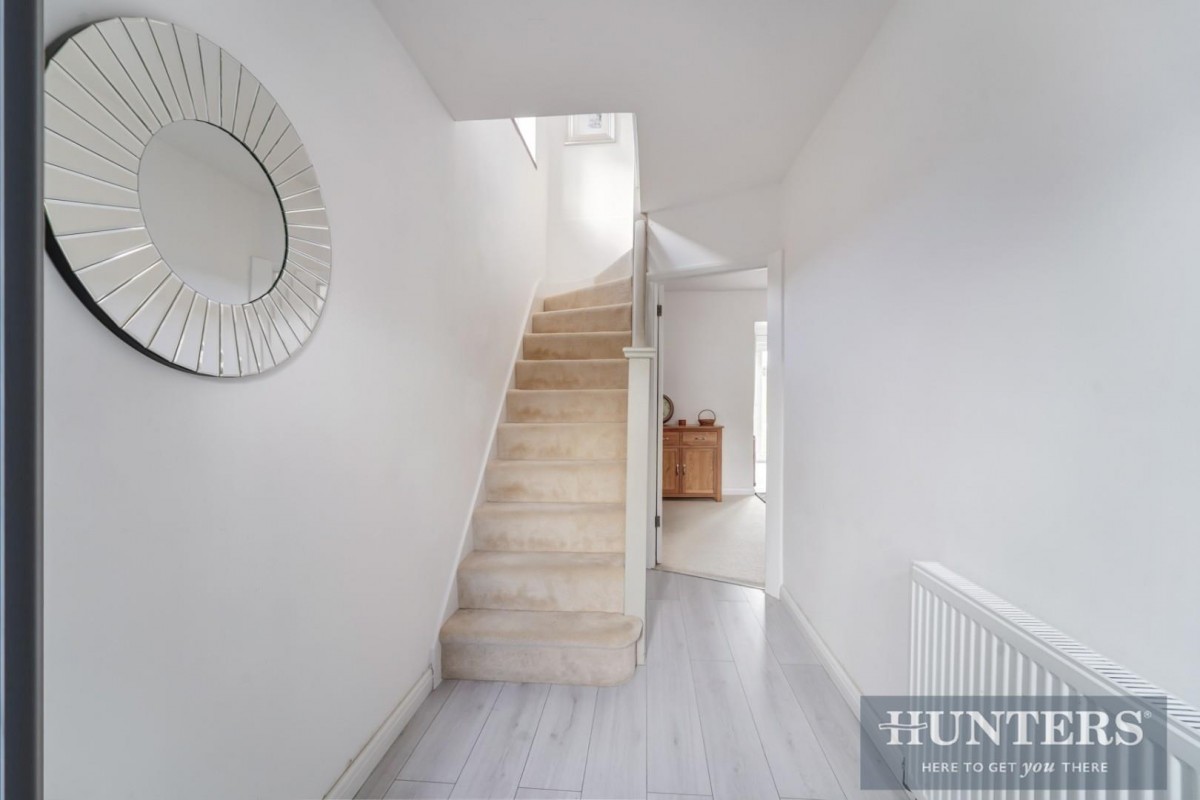 Lynmouth Avenue, Morden