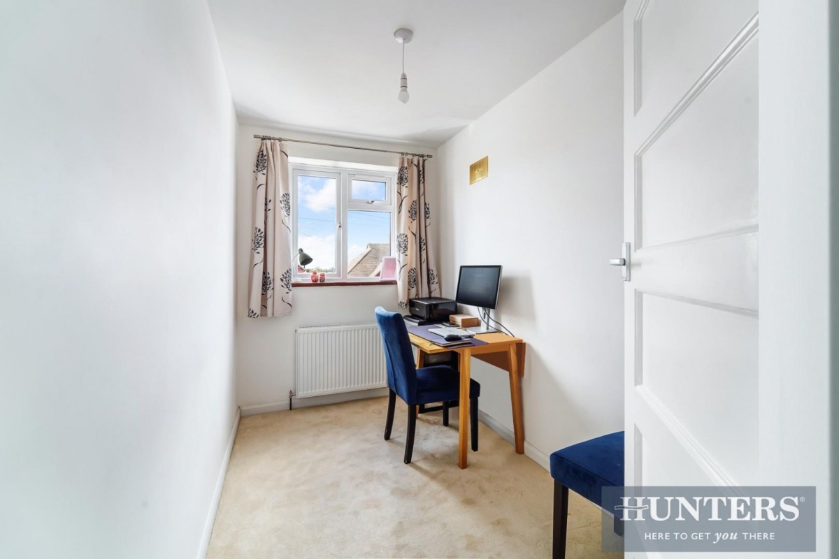 Lynmouth Avenue, Morden