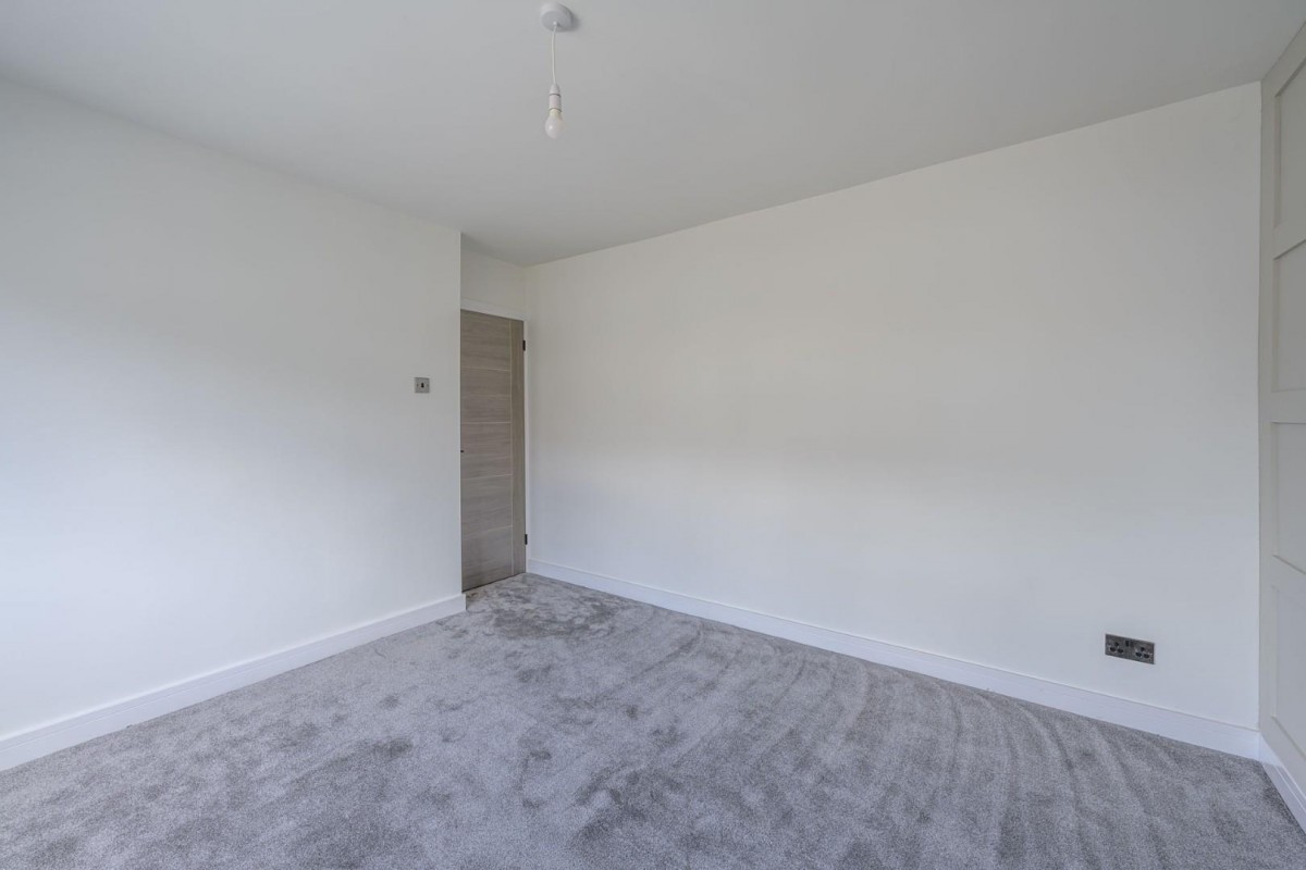 Coleridge Rise, The Straits