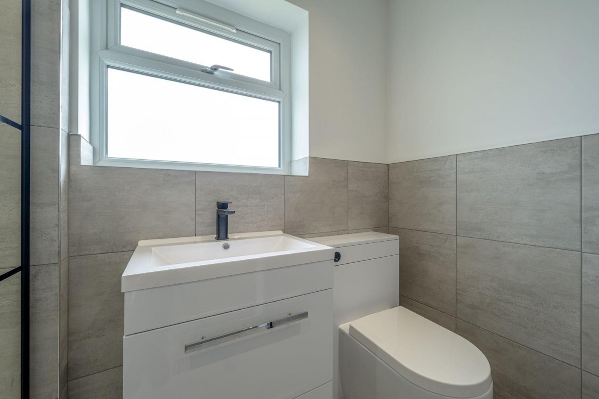 Coleridge Rise, The Straits