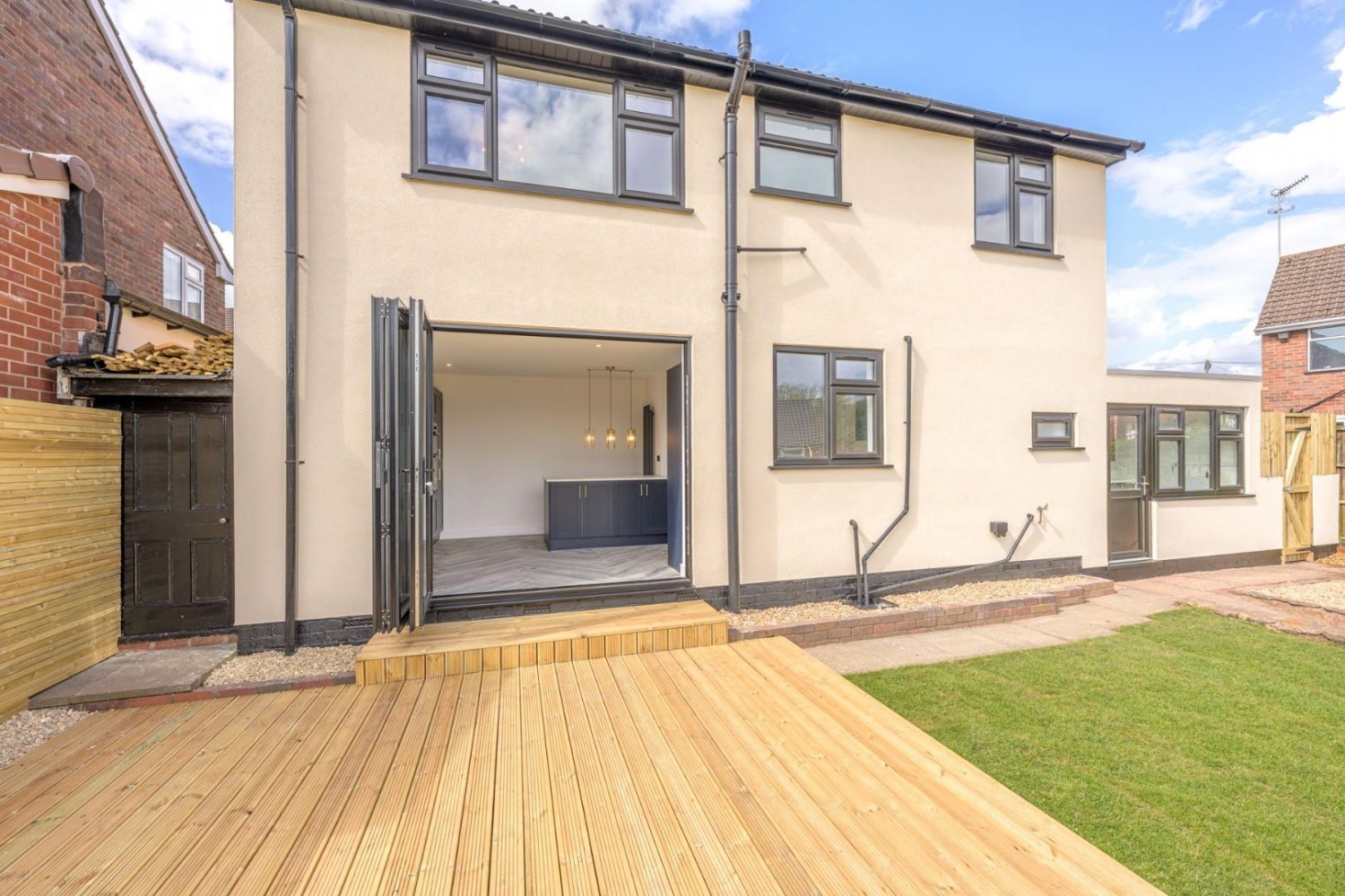 Coleridge Rise, The Straits