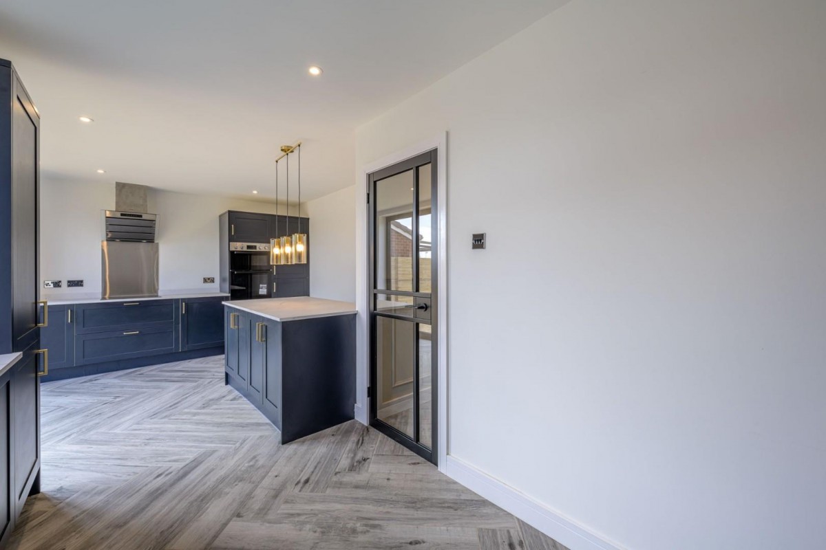 Coleridge Rise, The Straits