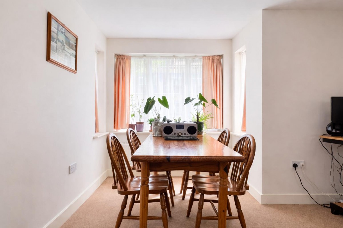 Barley Mow View, Ashford