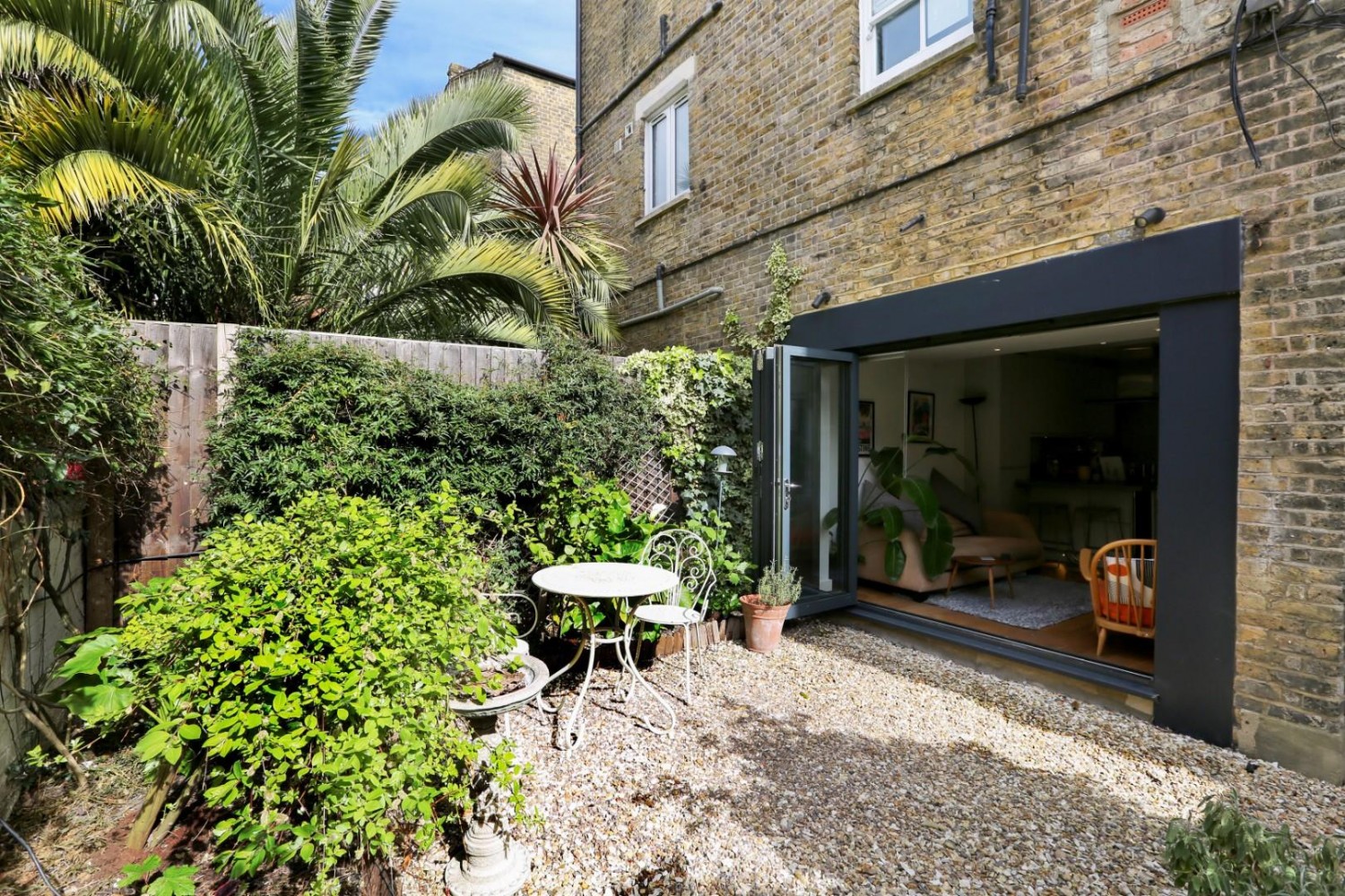 Southwell Road, London, SE5