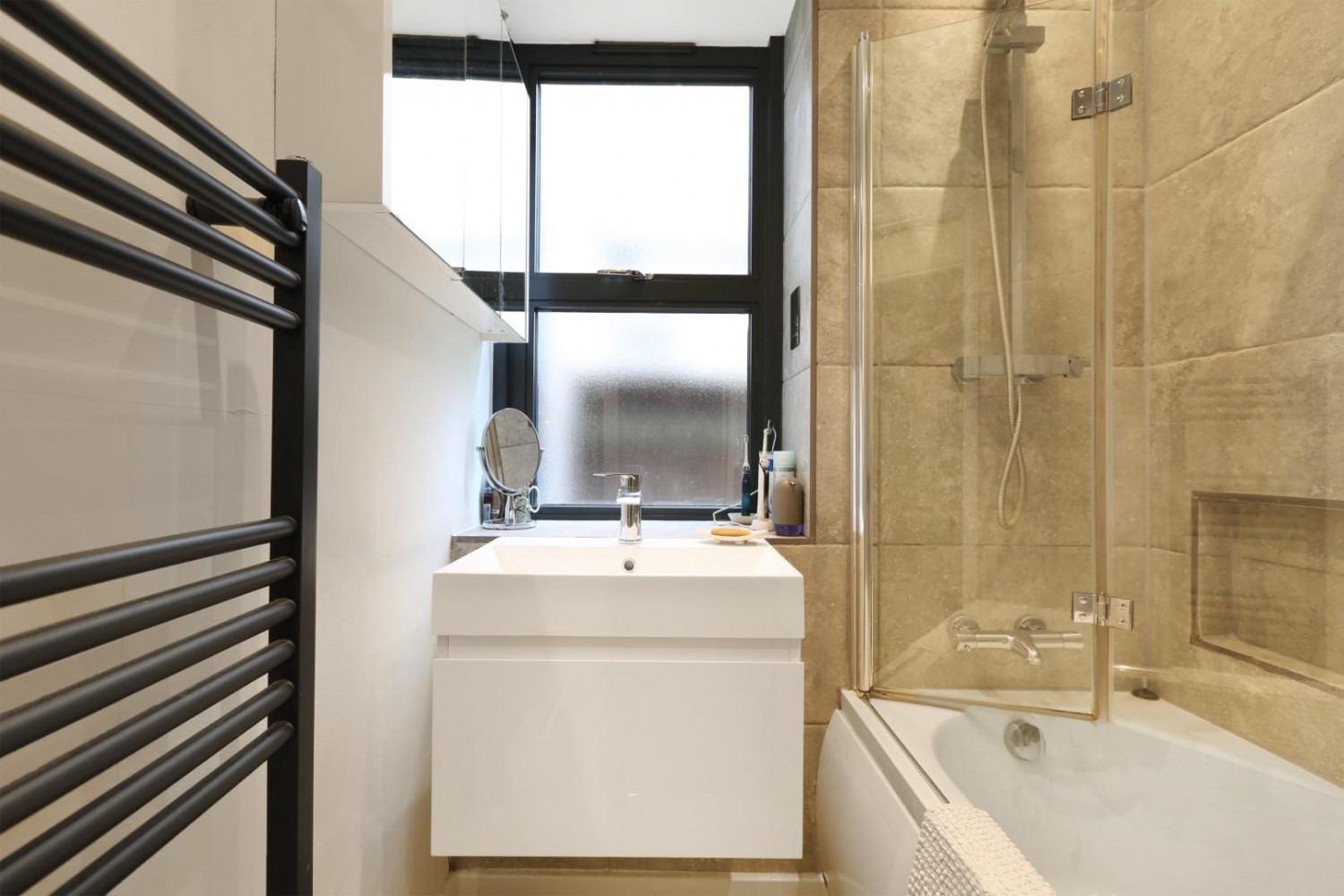 Southwell Road, London, SE5