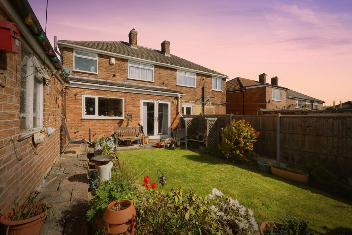 Fir Tree Drive, Wales, Sheffield