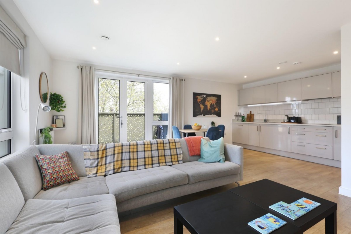 Broome Way, London, SE5