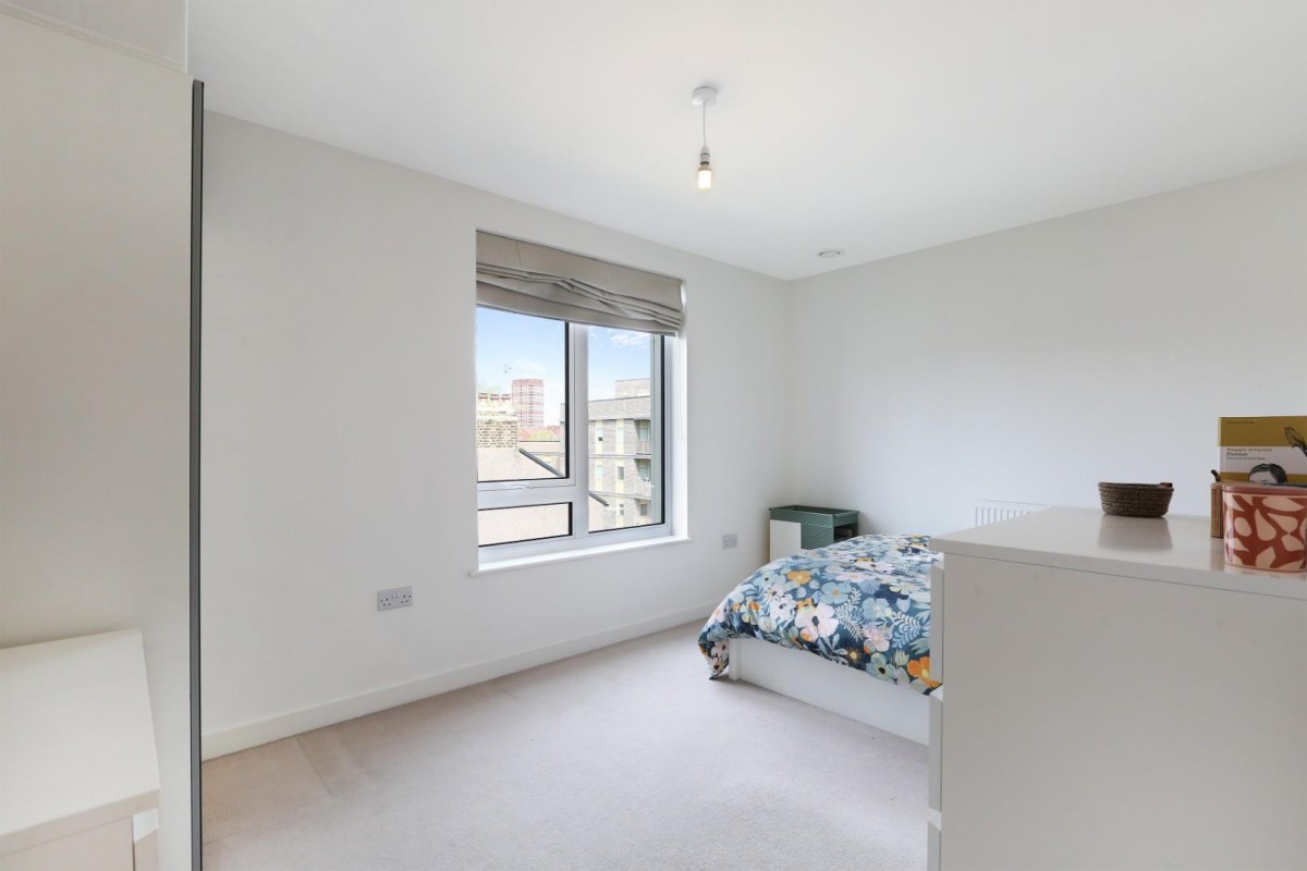 Broome Way, London, SE5