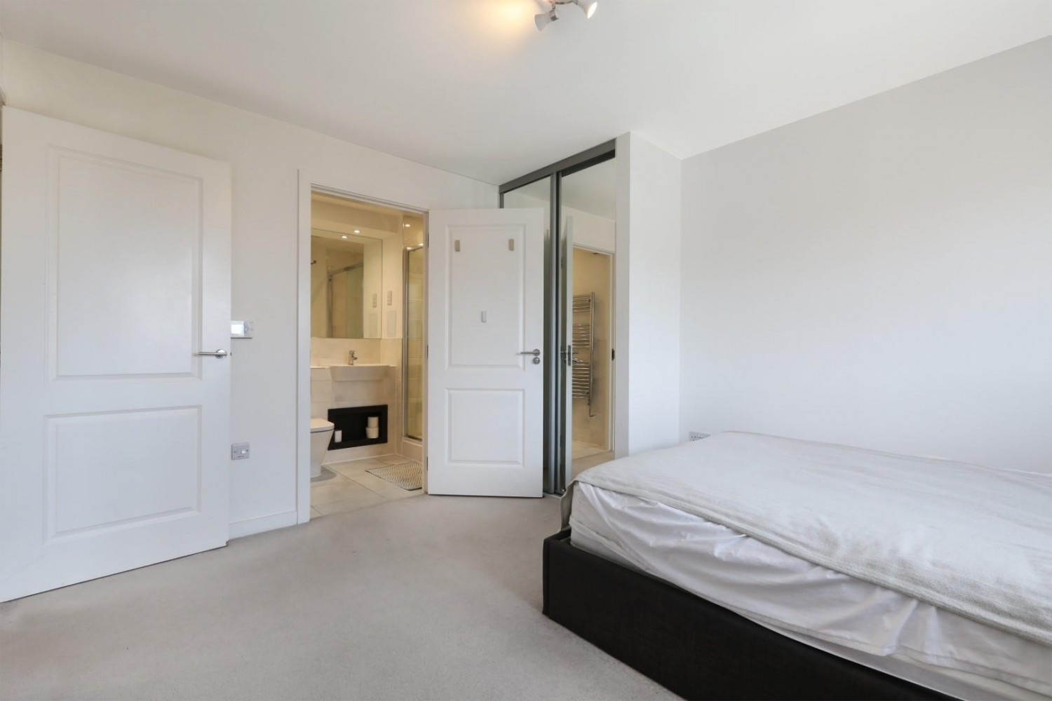Broome Way, London, SE5