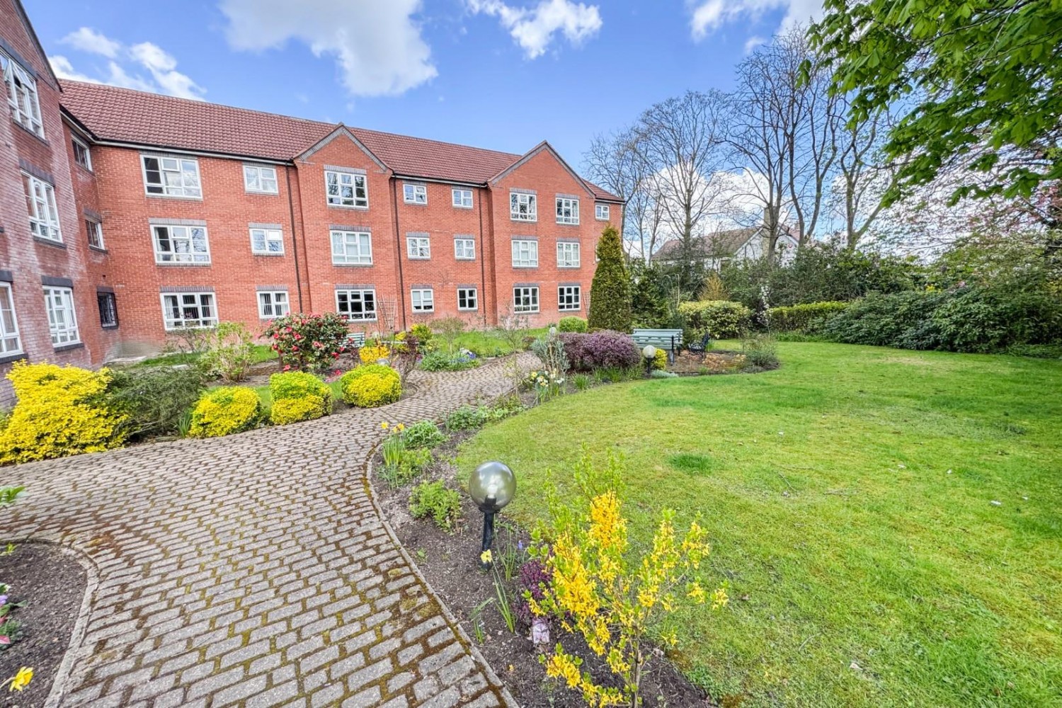 Woodlands, The Spinney, Moortown