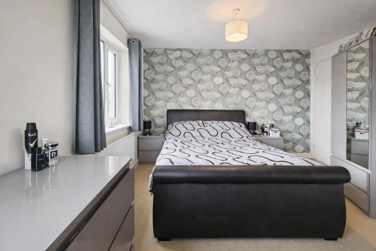 Guernsey Way, Kennington, Ashford